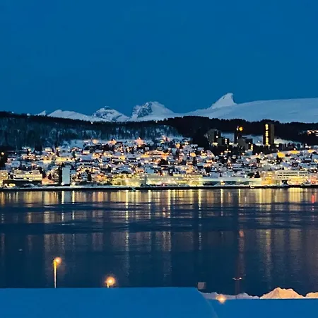 Polar Arctic View - Free Parking! شقة