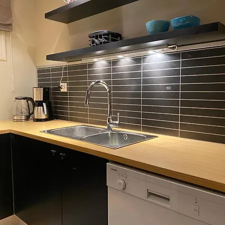 Polar Arctic View - Free Parking! *